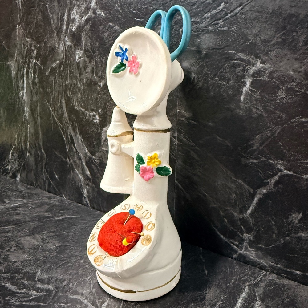 Vintage Telephone Figurine Pin Cushion, Measuring Tape and Scissors - Picture 4 of 16